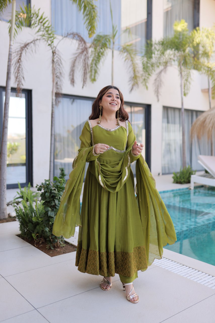 Premium Mul Chanderi Kurti Pant Dupatta Set for Women-Green