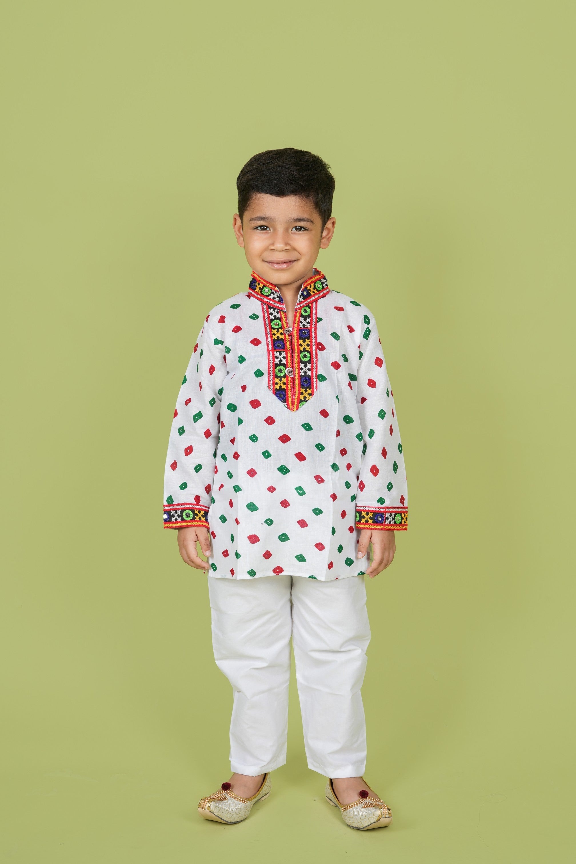 Banjara India Leheriya printed Kurta Set- KP-BDN-White