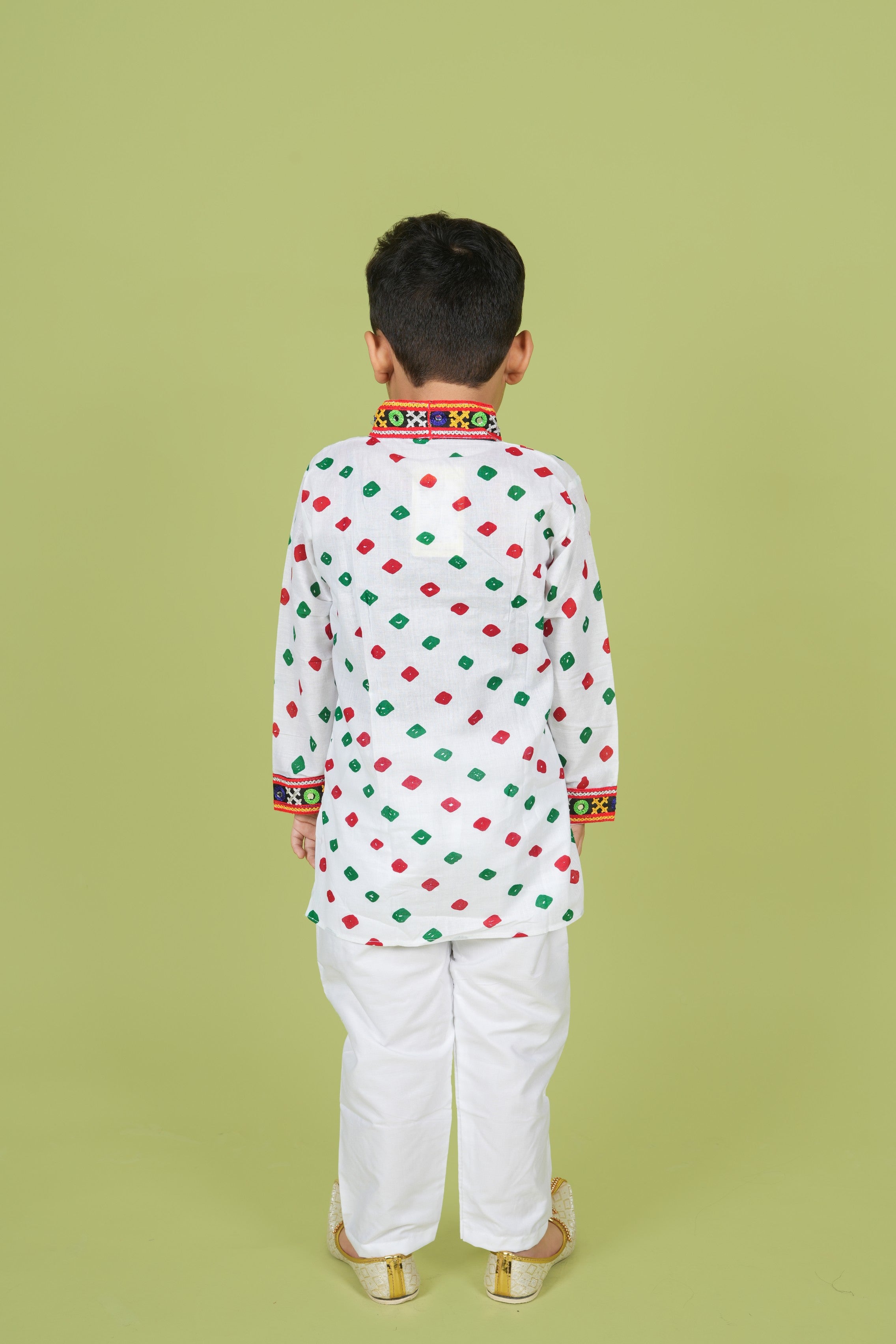 Banjara India Leheriya printed Kurta Set- KP-BDN-White