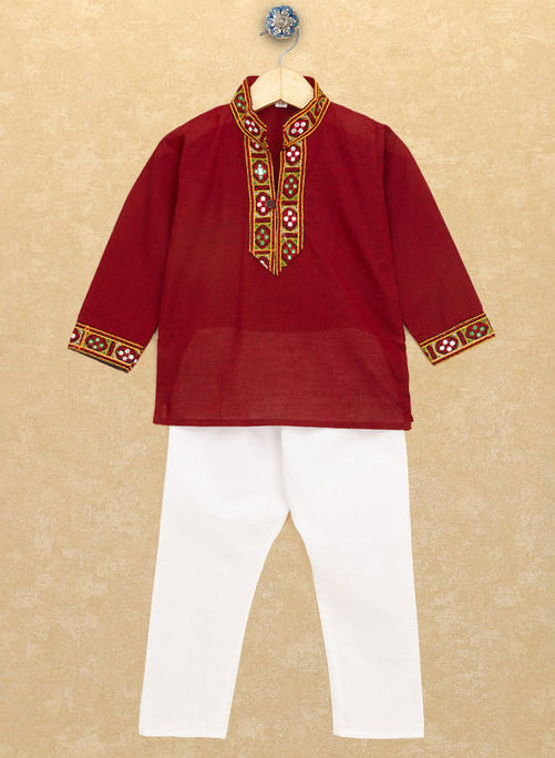 Kutchi Emboidered Kurta Pajama for Boys - Maroon
