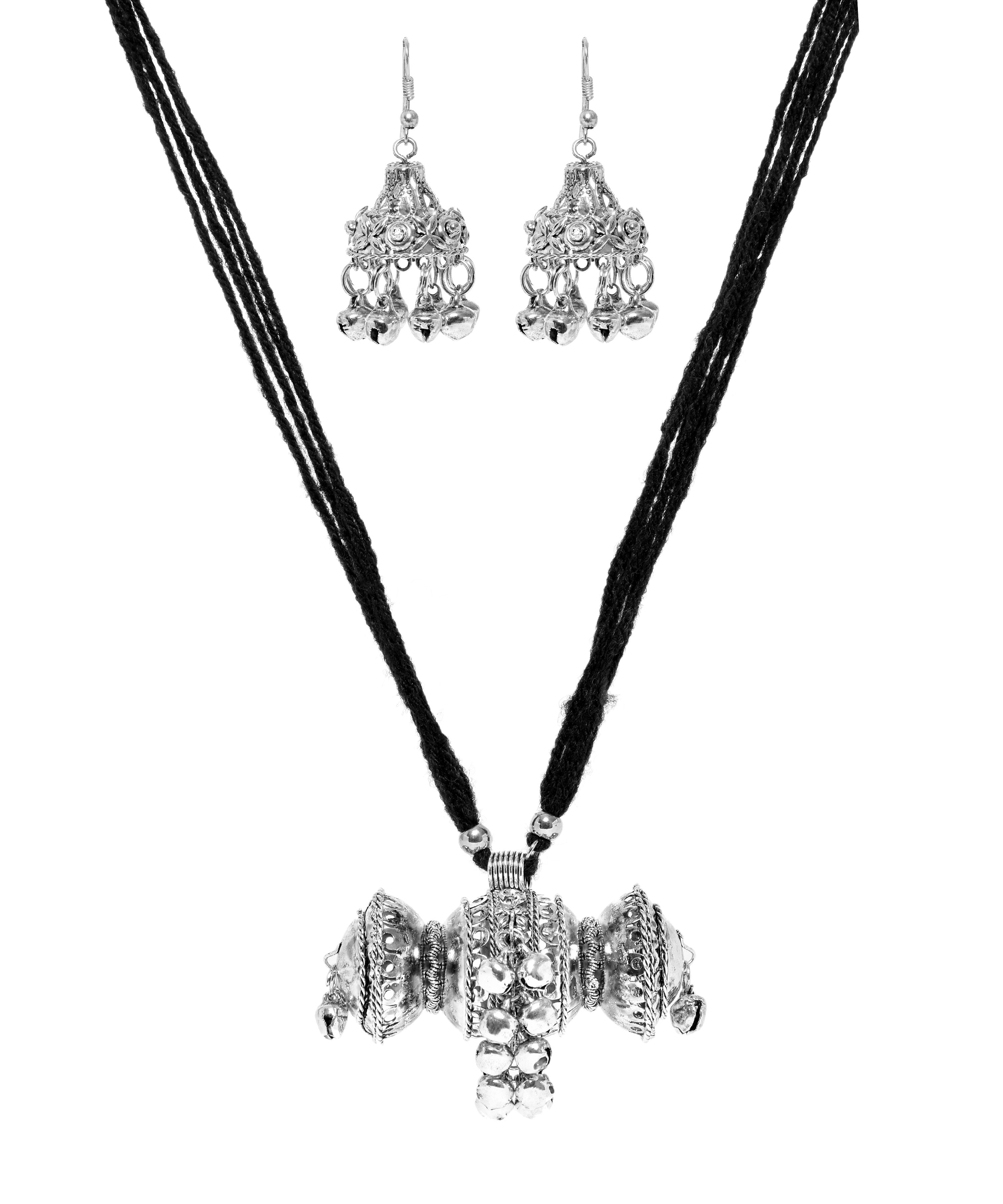 Black Tassle Pendant-Set 2-J013