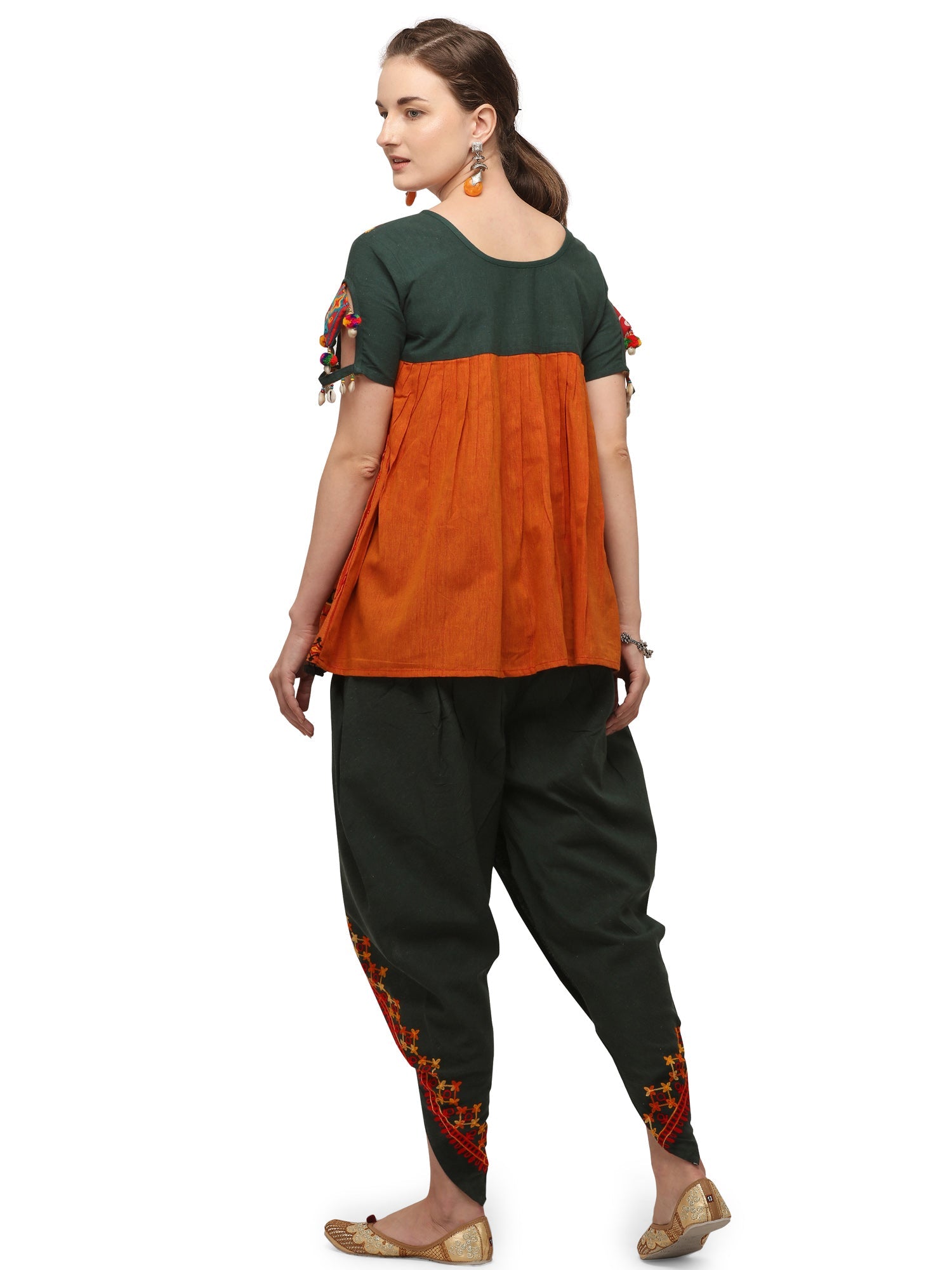 Deep green and orange rajathani dhingli couple embroidered kedia and tulip pants set (MF1501)