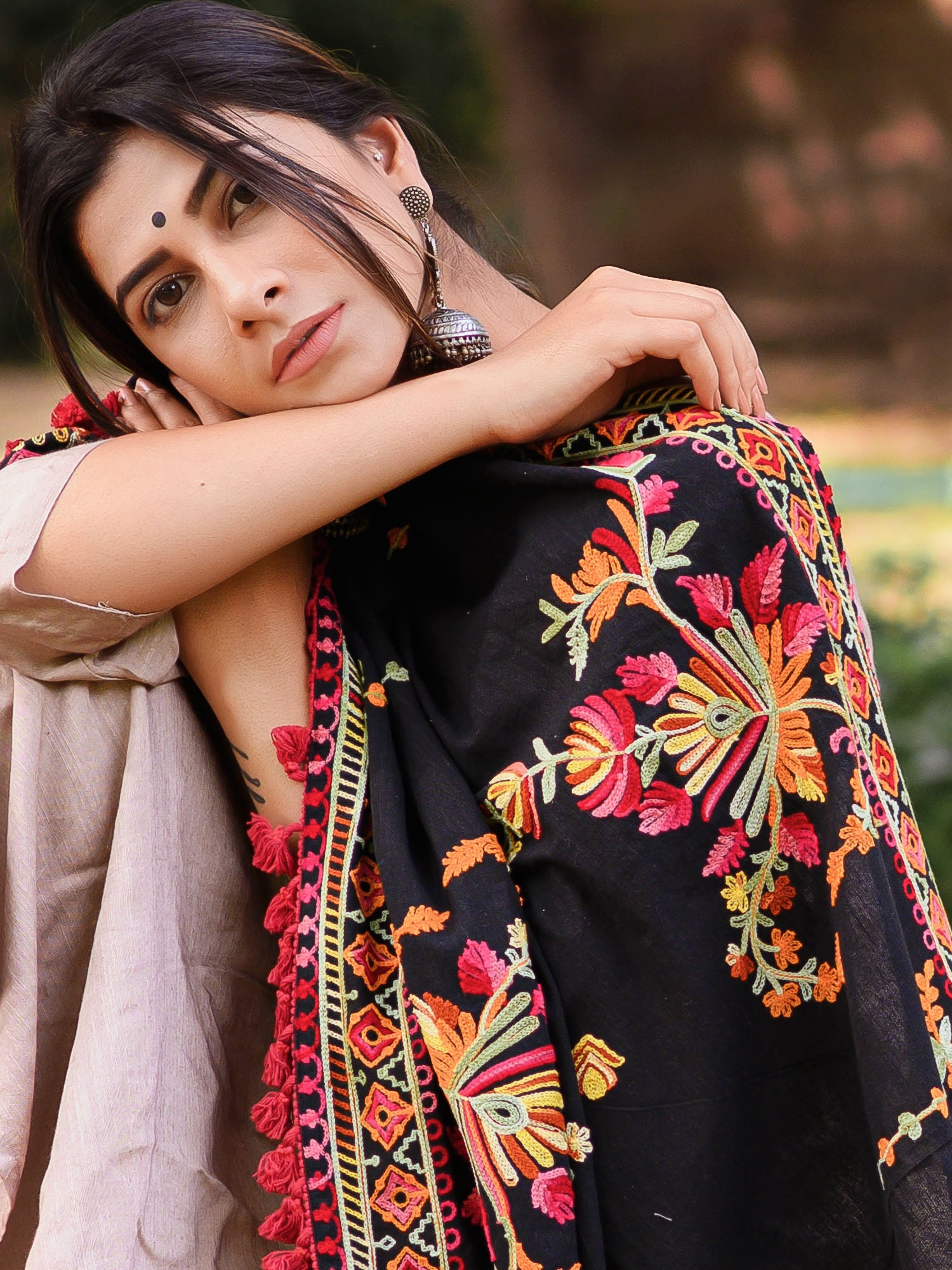 Premium Black Kashmiri Motif Aari Embroidered Handloom Cotton Shawl/Dupatta With  Crimson Red Cotton Tassel_MF1605