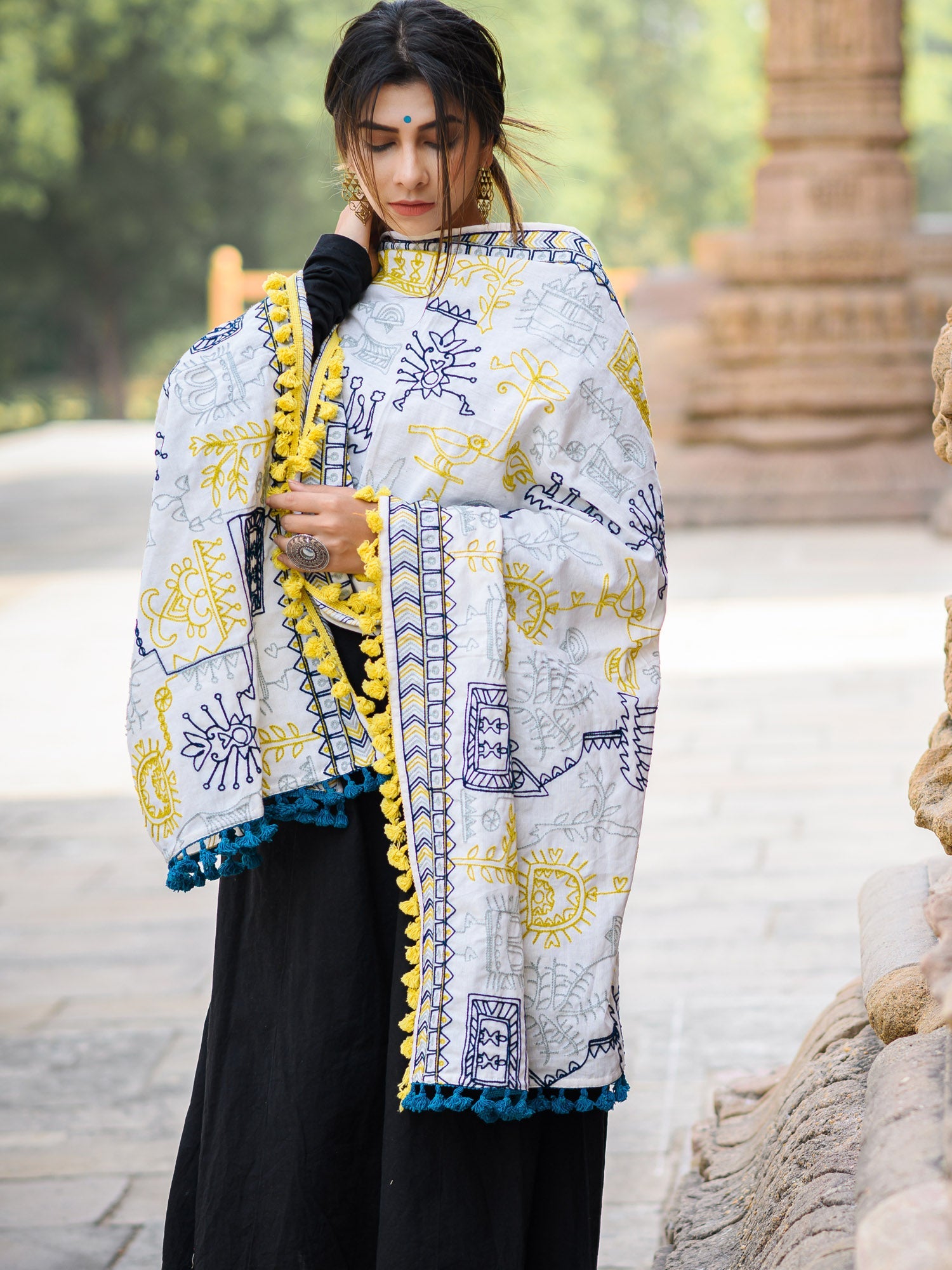 Premium White Tribal Motif Aari Embroidered Handloom Cotton Shawl/Dupatta With Lemon Tassel Lace_MF1607