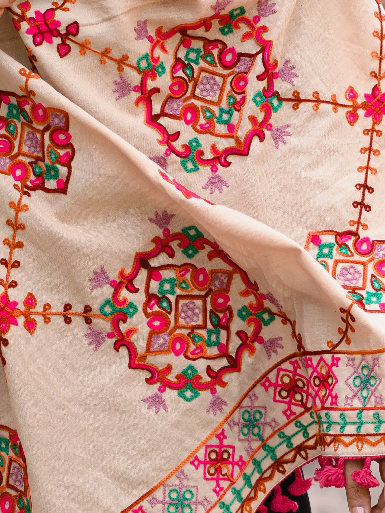 Premium Beige Floral Motifs Aari Heavily Embroidered Handloom Cotton Shawl/Dupatta With  Rani Tassel Lace _MF1608