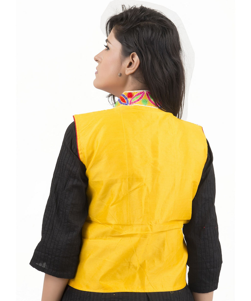 Banjara India Women's Dupion Silk Kutchi Embroidered Sleeveless Waist Length Jacket/Koti/Shrug (Rasna) - MJK-RAS05 - Banjara India