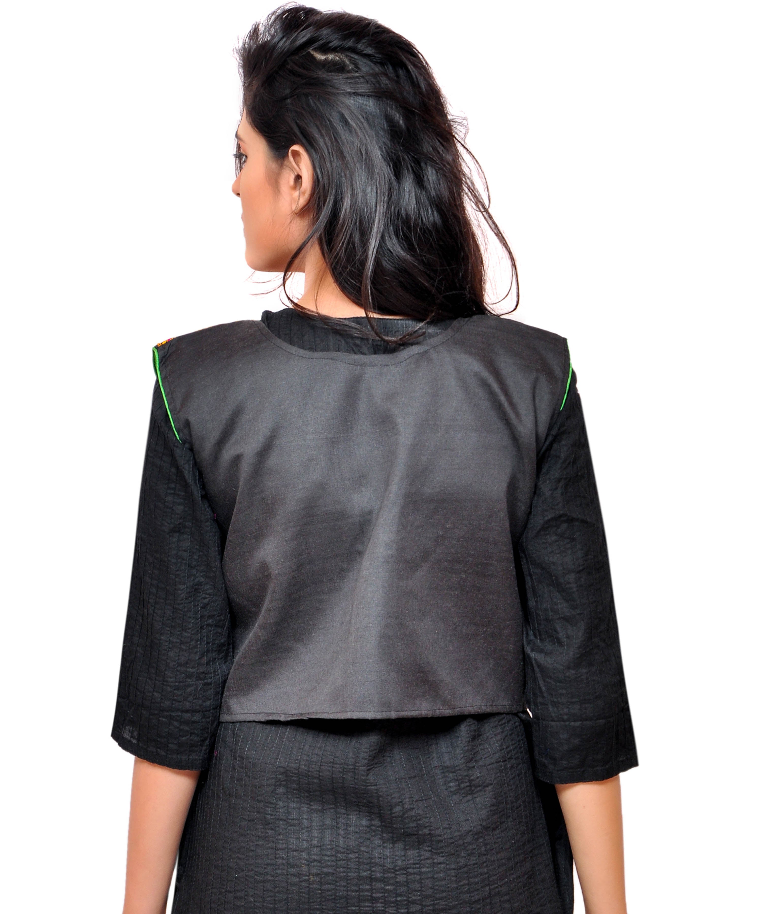 Banjara India Women's Cotton Blend Kutchi Embroidered Sleeveless Short Jacket/Koti/Shrug (Gamthi) - SSP-GAM01 - Banjara India