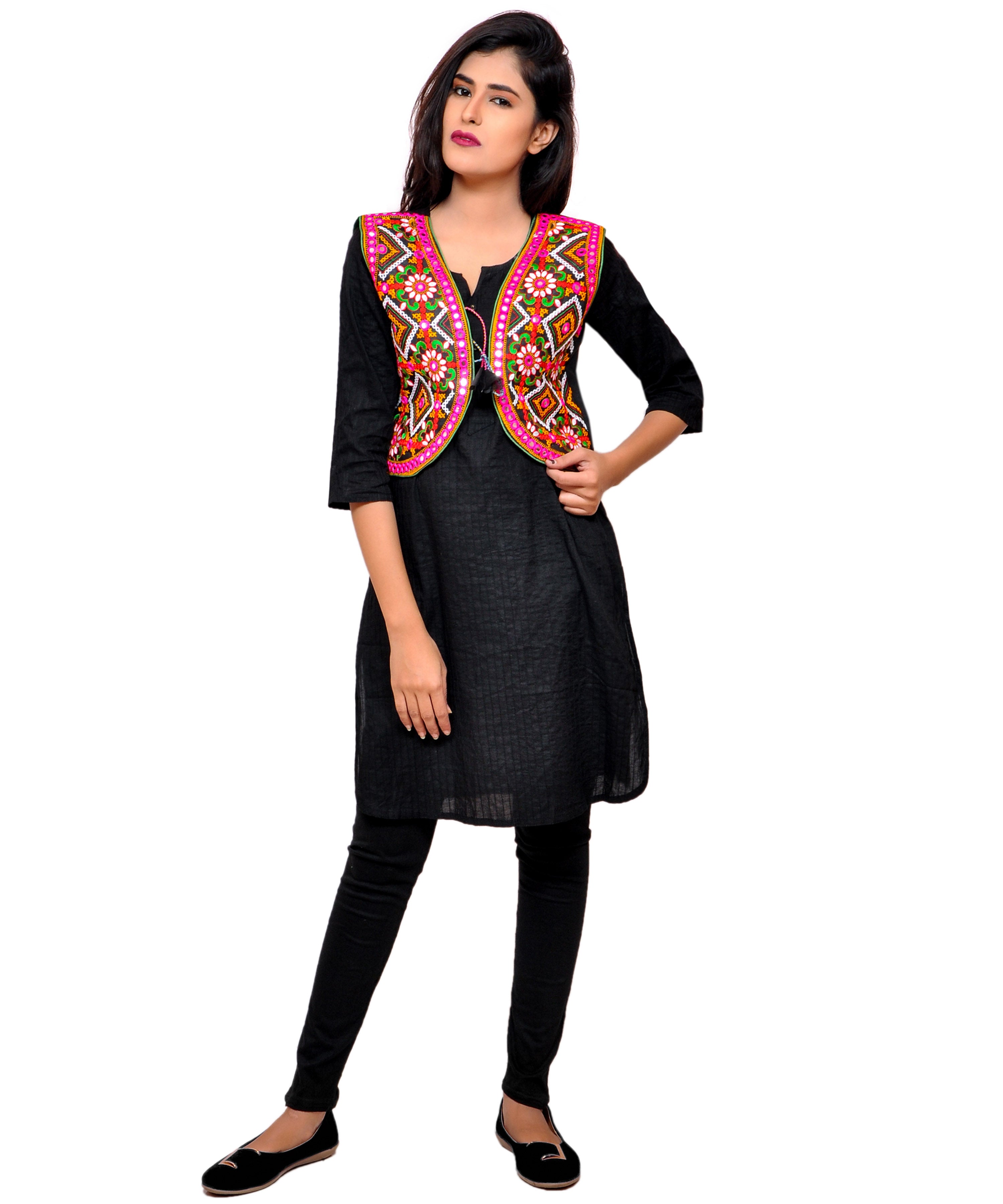 Banjara India Women's Cotton Blend Kutchi Embroidered Sleeveless Short Jacket/Koti/Shrug (Rajwadi) - SSP-RJW01 - Banjara India